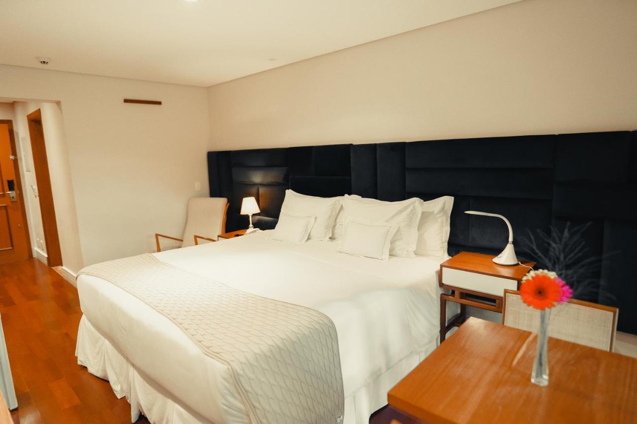 Hotel Boutique Quebra-Noz กังโปสดูจอร์เดา ภายนอก รูปภาพ